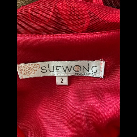 Elegant red dress, size 2. Never worn. - Picture 8 of 9